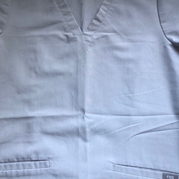 Scrub top - Picture 3 of 4